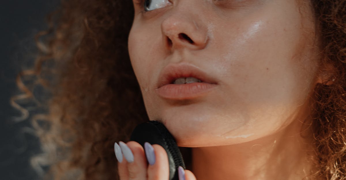 How to use a face blender sponge