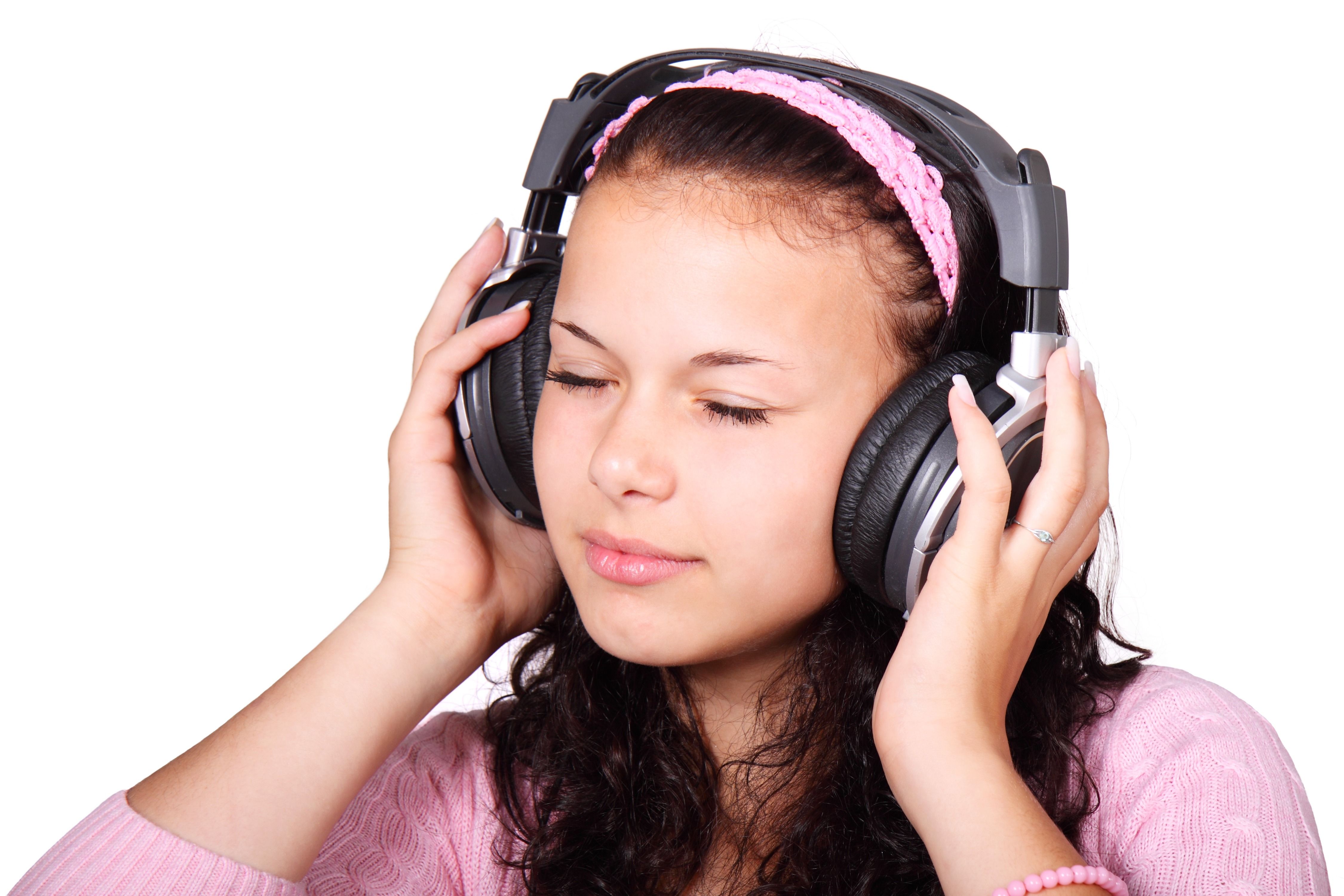 8 طرق تعزز من قدراتك العقلية 6 Image result for listen to music