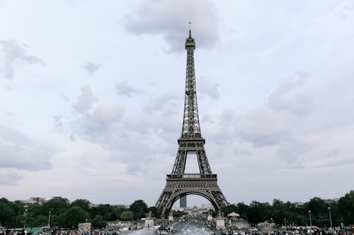 Free Eiffel Tower Against Overcast Sky Stock Photo