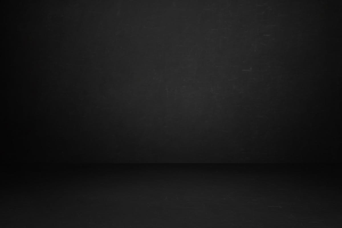 Dog in pain due to dental infection