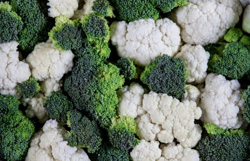 Close-Up Shot of Broccoli and Cauliflower 