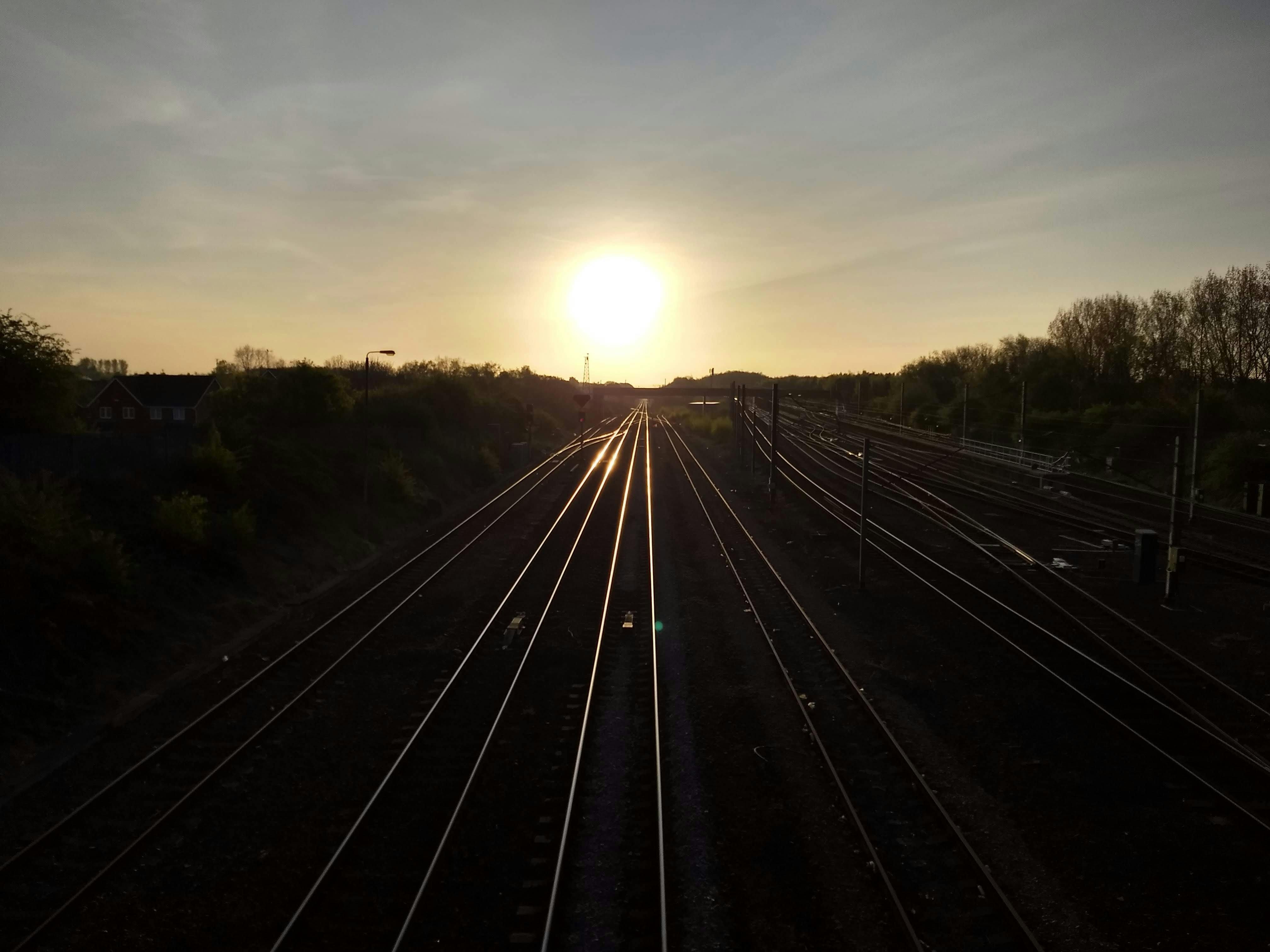 南宁证券公司如何用肇新智能文档比对识别复杂财务报表中的数据调整