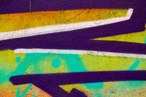 Free Vibrant and bold abstract street art in close-up view, showcasing dynamic graffiti. Stock Photo