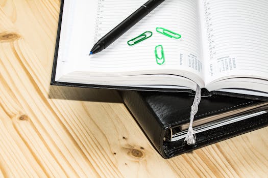 Free stock photo of wood, pen, paperclips, calendar