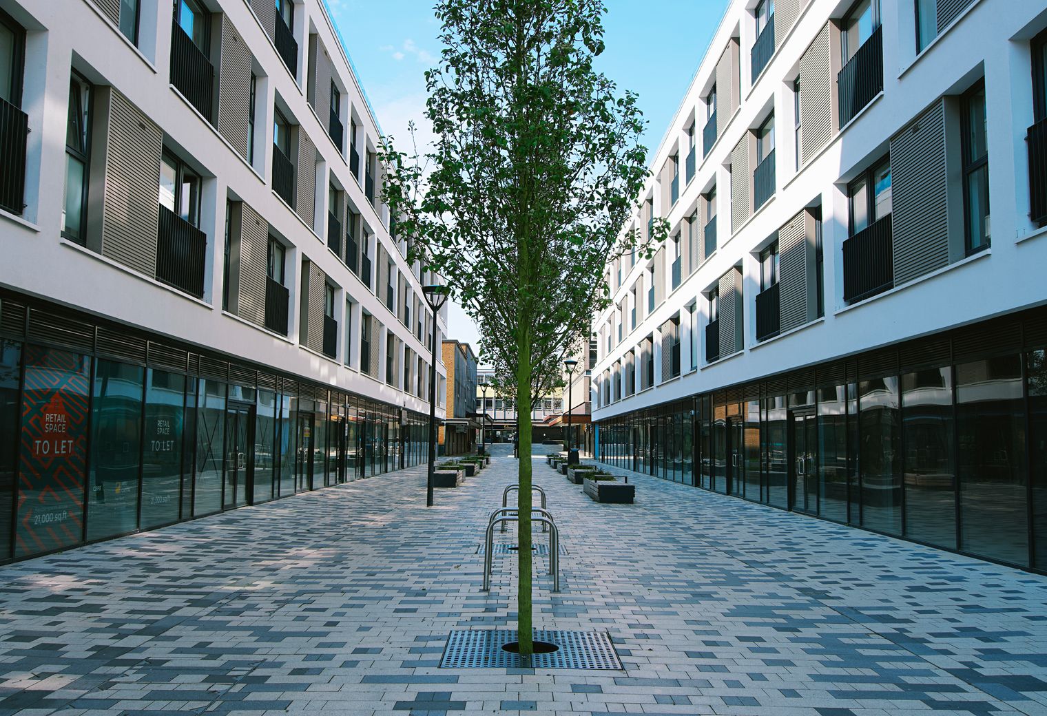 Rotherhithe — student move with boxes and a van