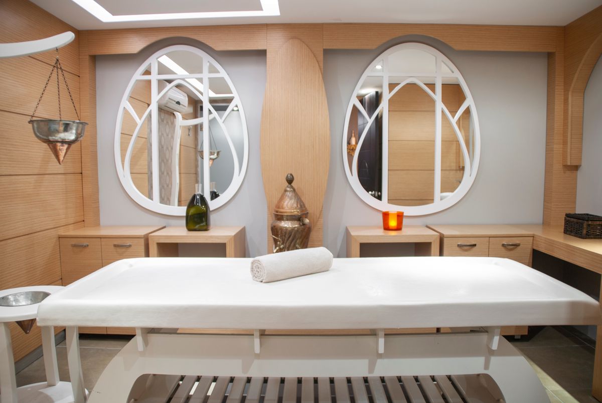 Massaggio Massage Spa Center in Abu Dhabi massage oil and towels