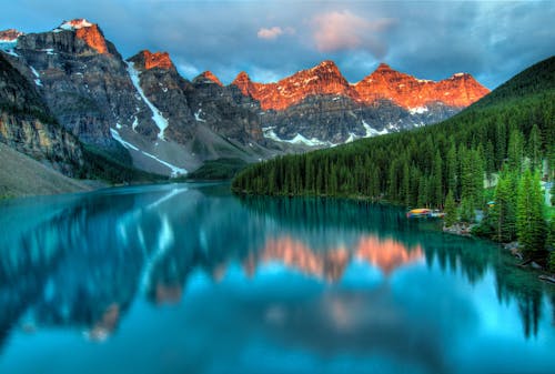 Free 湖泊和山脈 Stock Photo