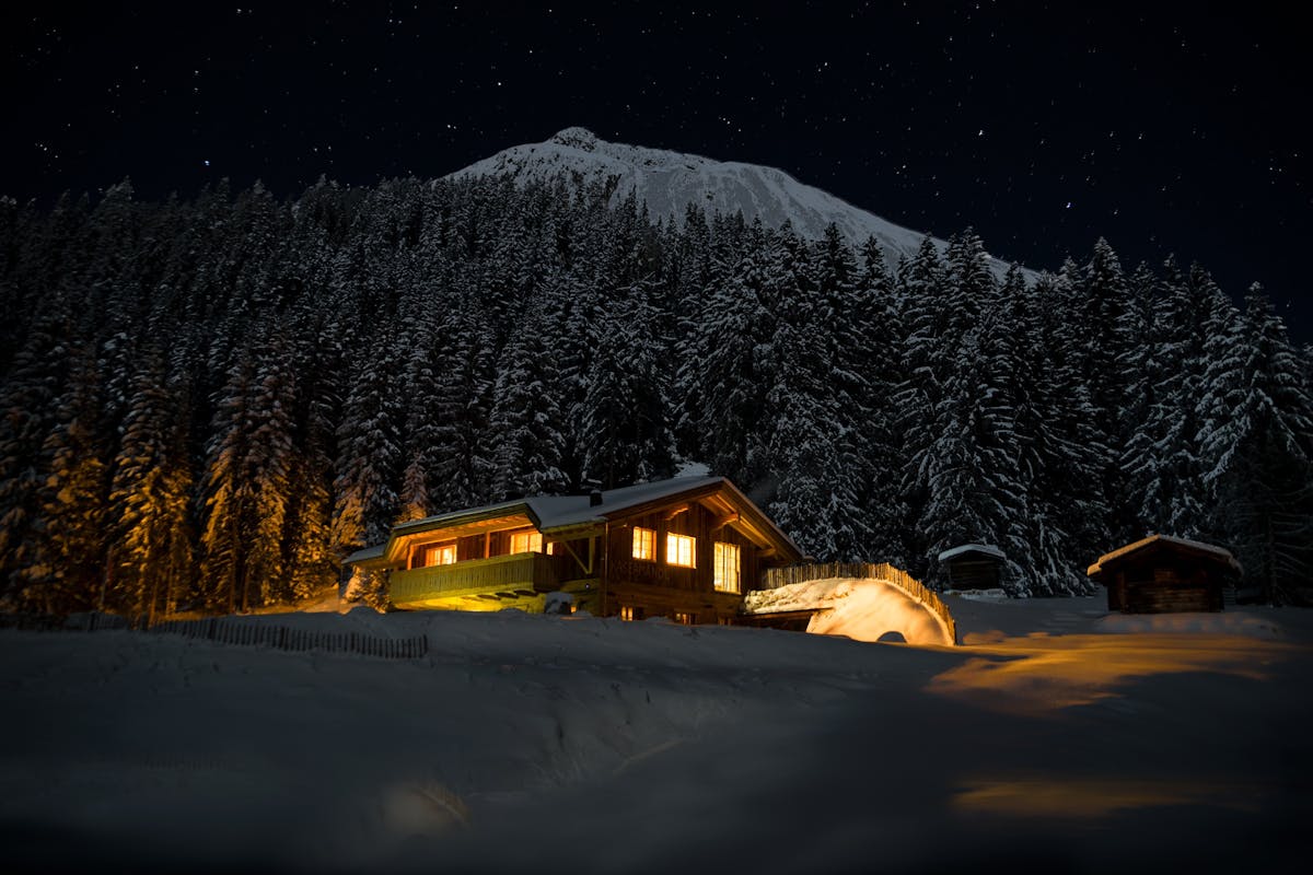 Google Gemini 廣告的溫馨幻象 vs. 真實體驗:2025 年 AI 家長助手真的能完美解決育兒難題嗎? Google Gemini 廣告的溫馨幻象 vs. 真實體驗:2025 年 AI 家長助手真的能完美解決育兒難題嗎?