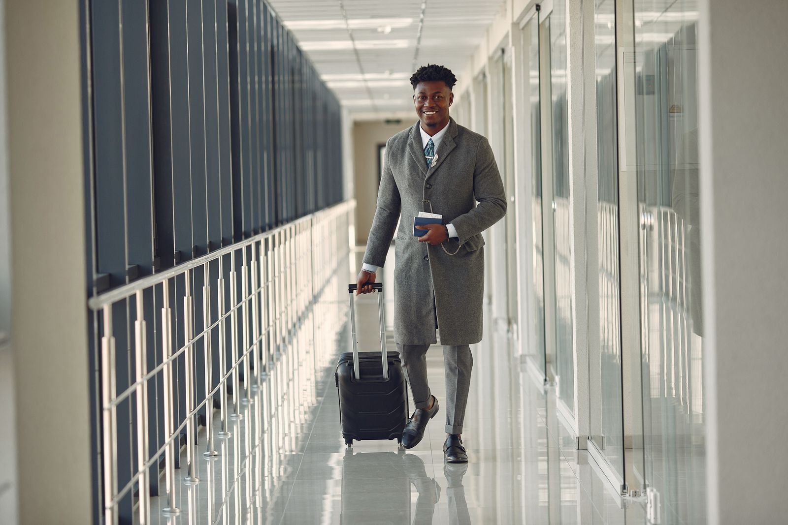 African traveller receiving on-trip travel support