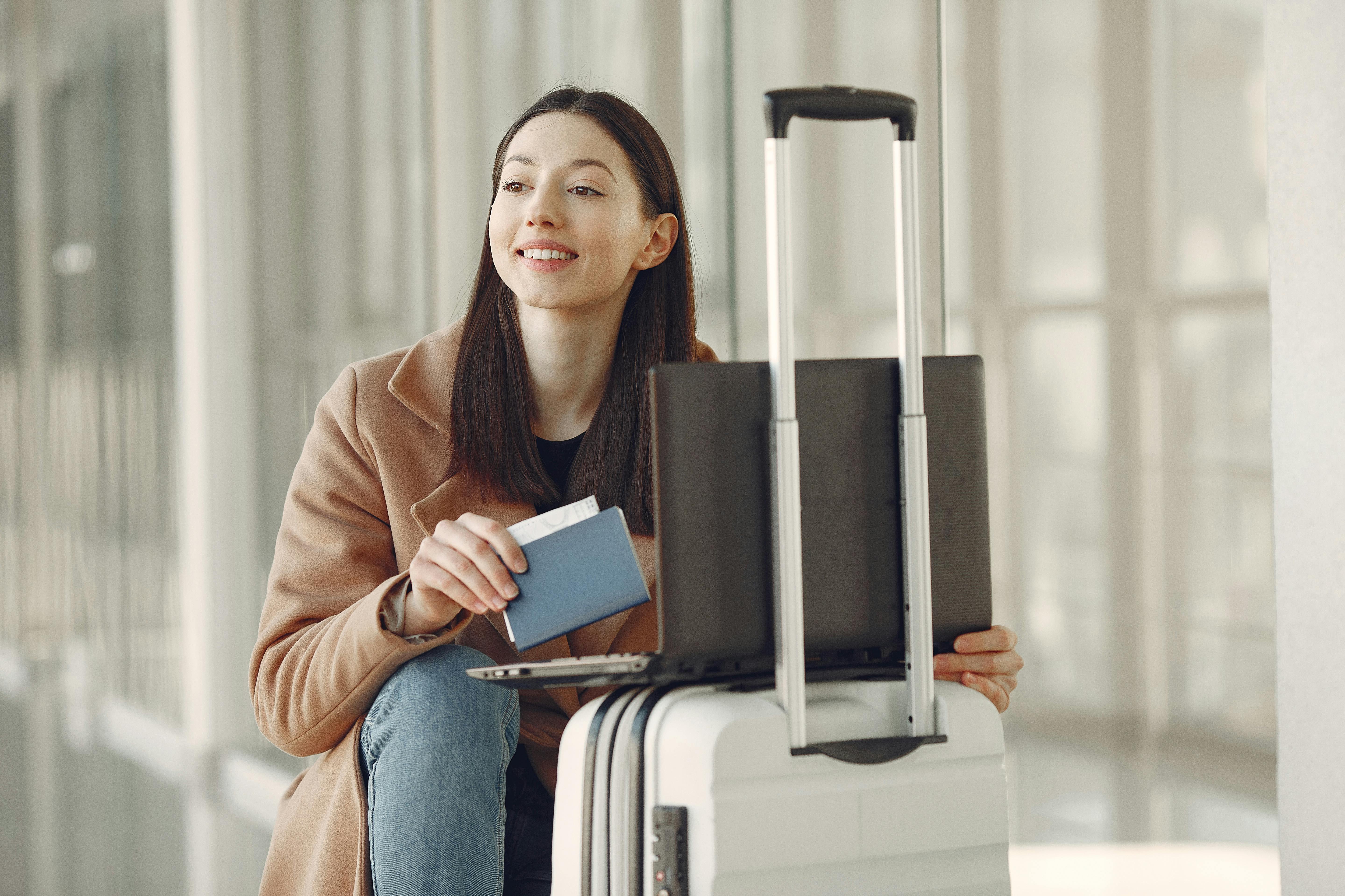 beow luggage for business