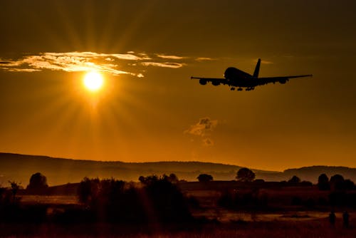 Δωρεάν στοκ φωτογραφιών με airbus, αεροπλάνο, δύση του ηλίου