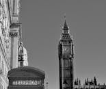 大本钟和伦敦电话亭的经典黑白景观