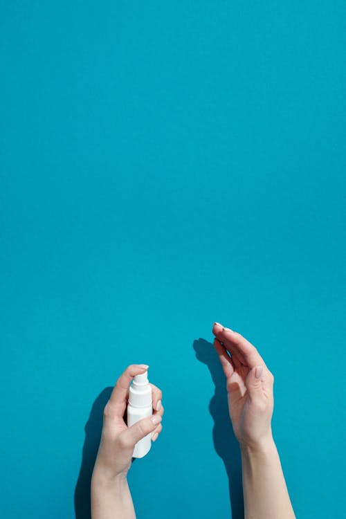 blue aesthetic background spray