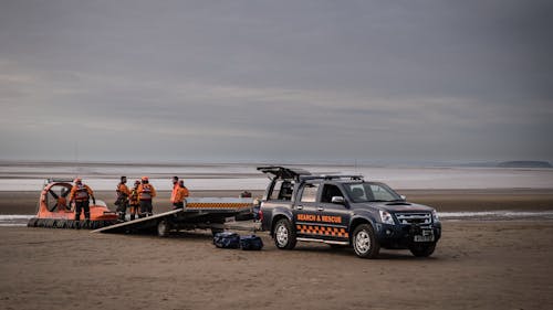 Immagine gratuita di 4x4, incidente, litorale