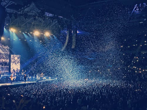 Fotobanka s bezplatnými fotkami na tému dav ľudí, koncert, pohostenie