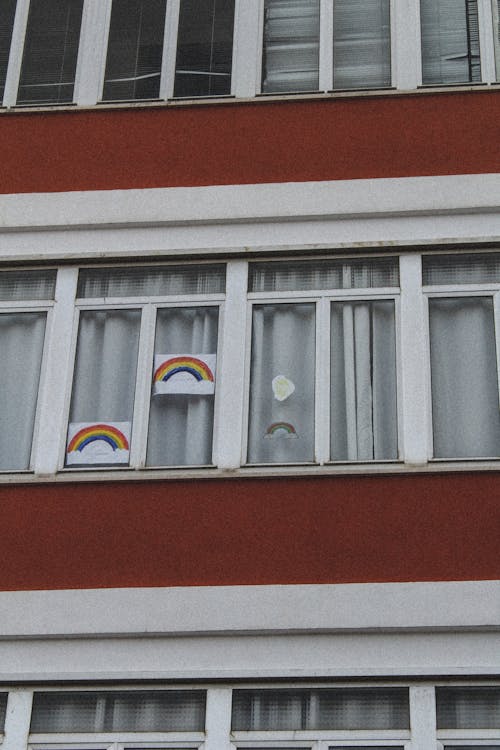 Бесплатное стоковое фото с окна, открытие, радуга