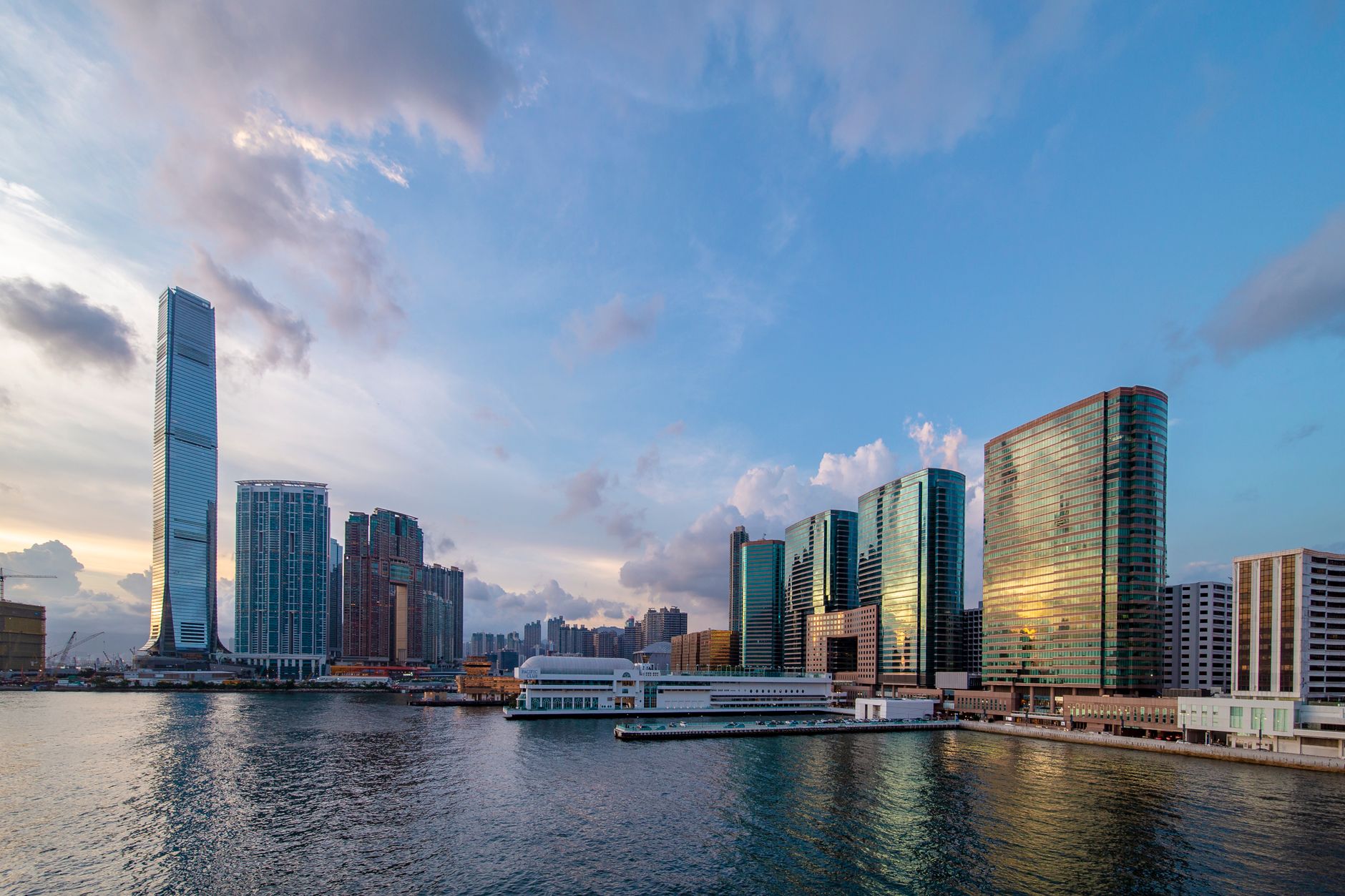 Tesson Holdings Relocates Hong Kong Office to Harbour Centre