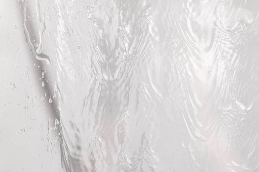 特写：水面涟漪纹理具有光反射效果