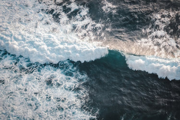 Stormy Ocean With Foamy Waves In Daylight