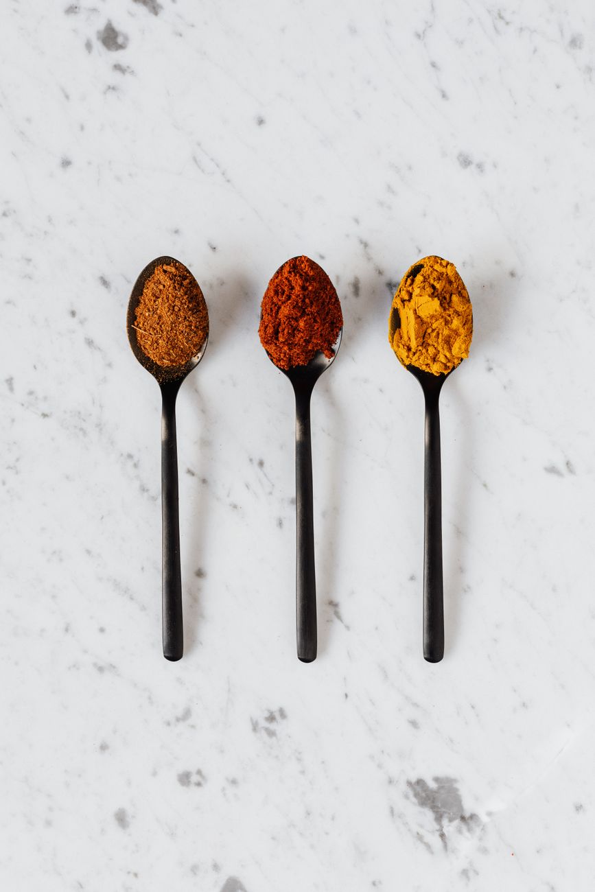 Turmeric and paprika powders used to illustrate curcumin research limits