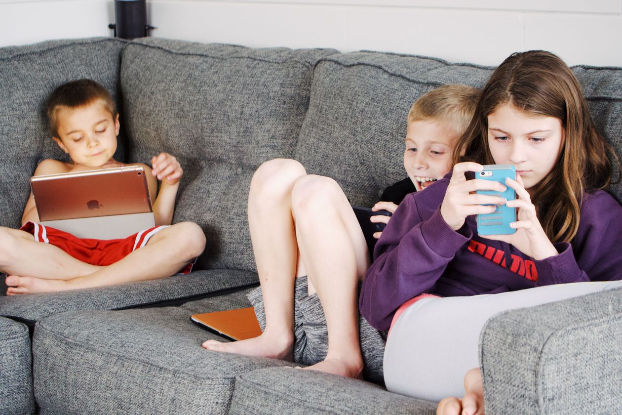 Screen Time Rules That Actually Work (Without the Nightly Fight)