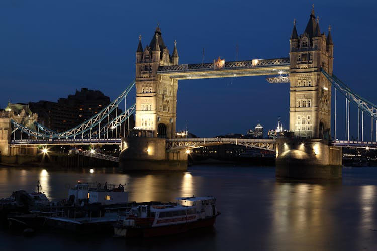 London Gate Bridge At Night