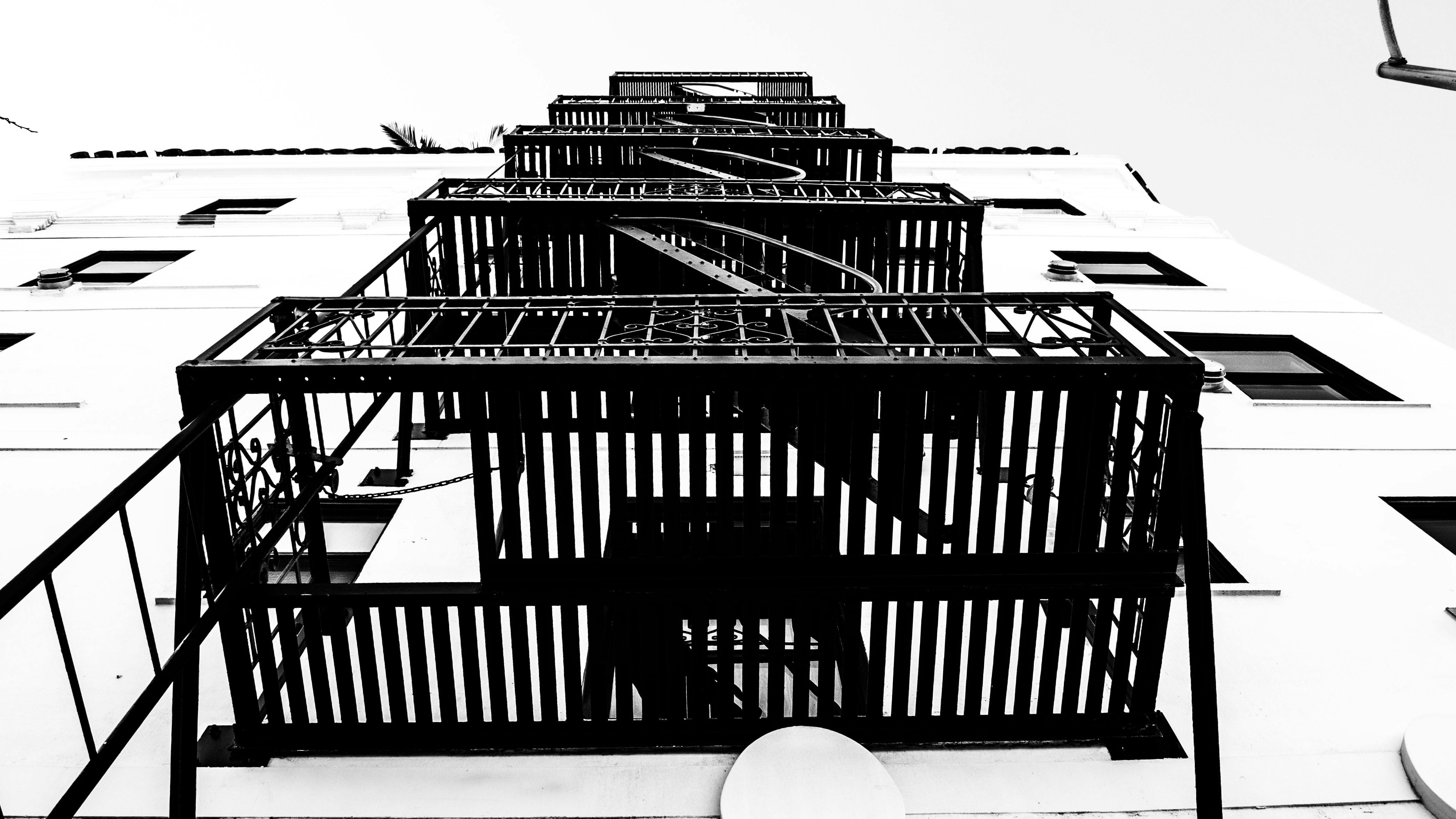 Low-angle Exit Ladder