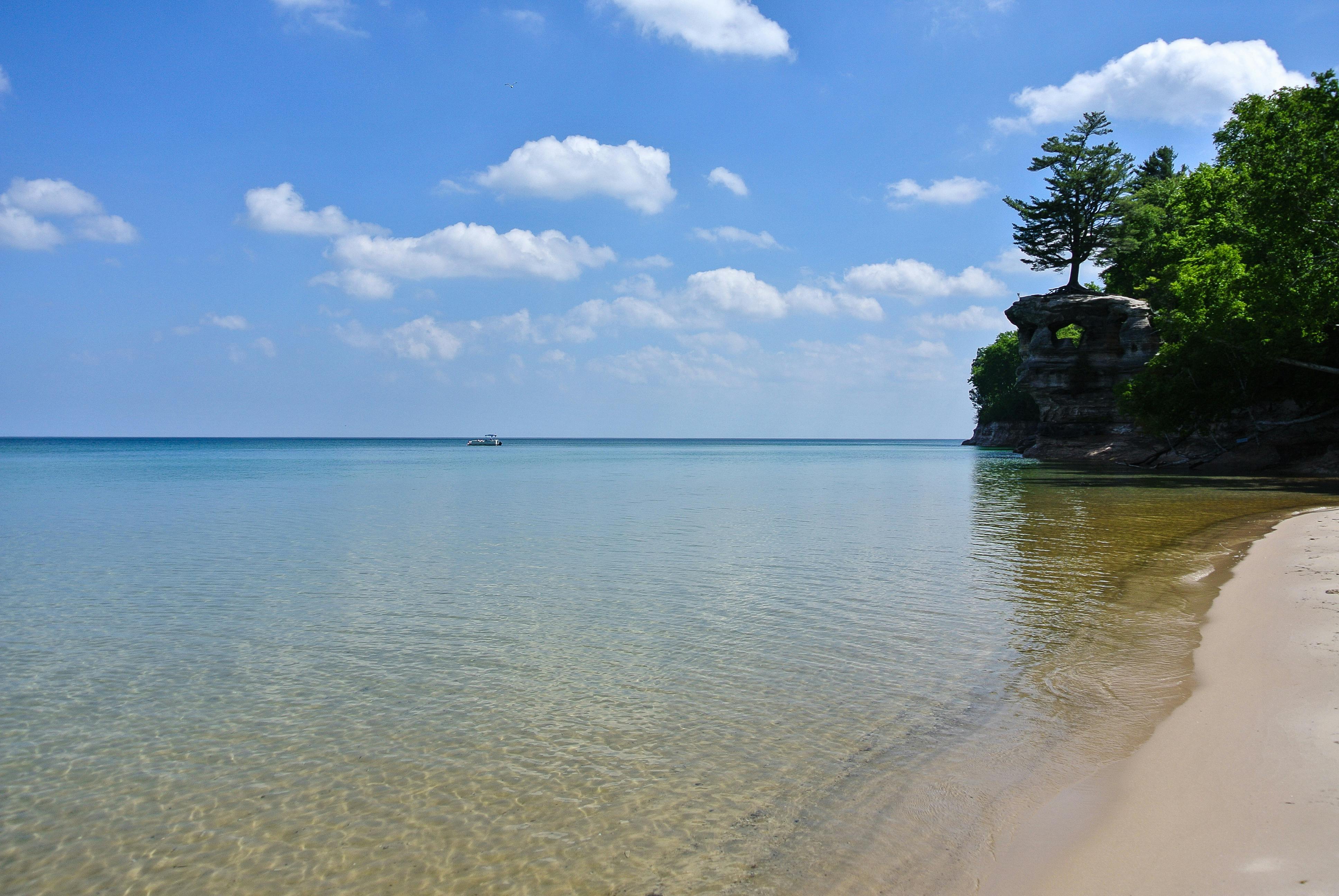 クリスタルクリア, スペリオル湖, チャペルロックの無料の写真素材