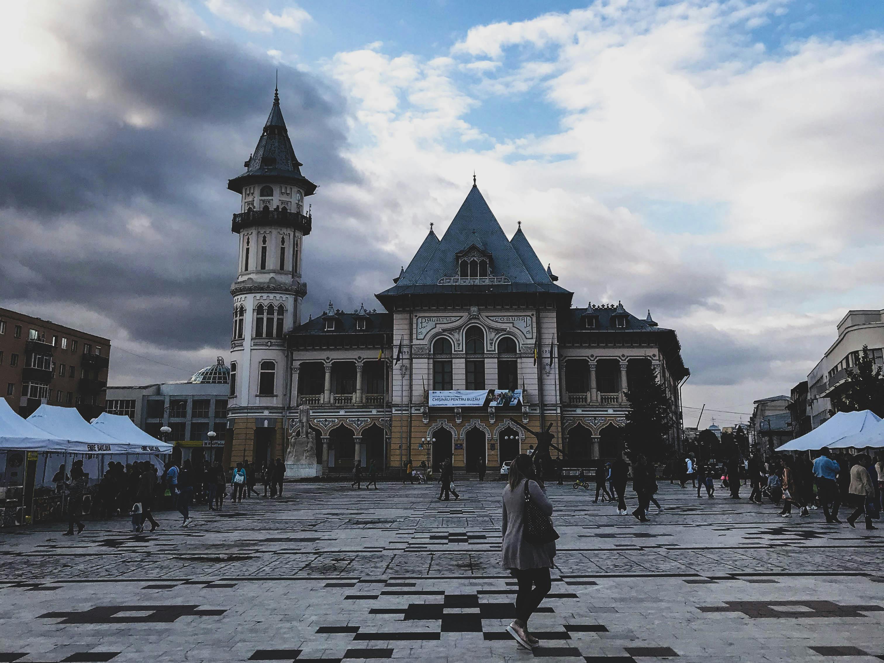 Ücretsiz belediye binası, kare, katedral stok fotoğrafı