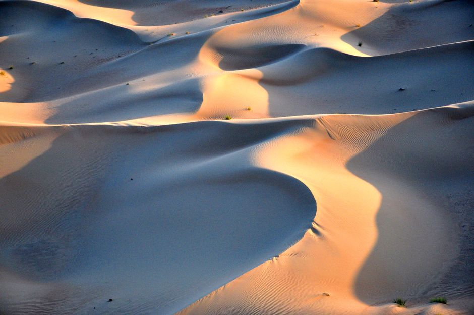 Desert canvas art met Dubai's kleurenpracht. Desert canvas art met Dubai's kleurenpracht.
