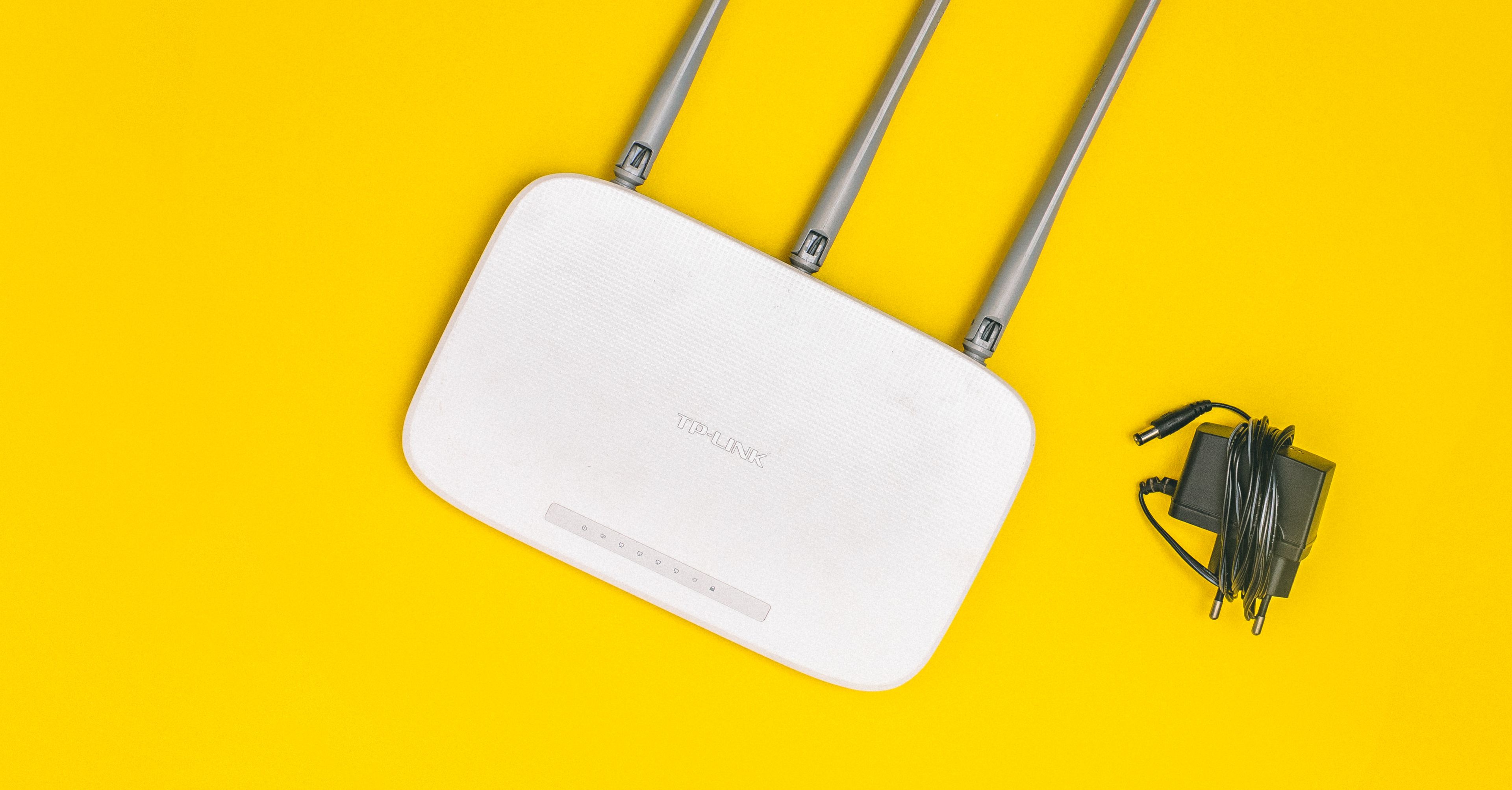 Router Wi-Fi z antenami