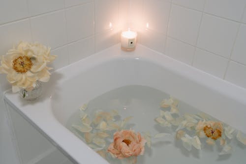 Gratuit Imagine de stoc gratuită din cadă de baie, delicat, floare roz Fotografie de stoc