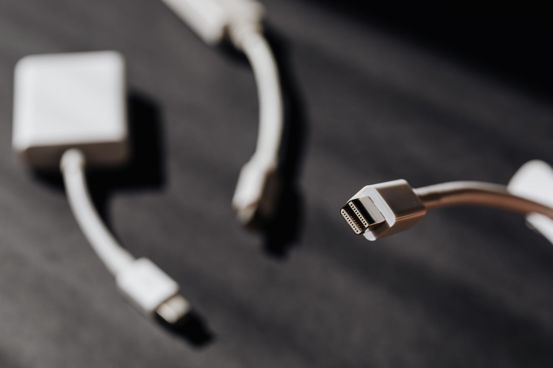 HDMI vs DisplayPort: Which Cable Should You Buy?