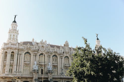 Základová fotografie zdarma na téma architektura, církev, čisté nebe