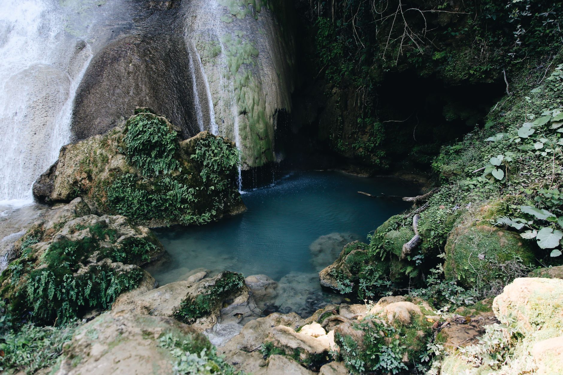 Blue Lagoon and Tham Phu Kham Cave