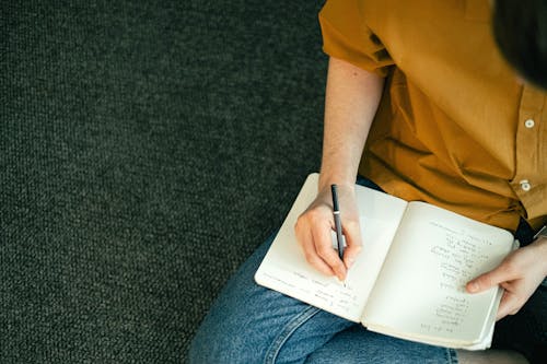 Kostenloses Stock Foto zu auf dem boden, aufgabenliste, ausbildung