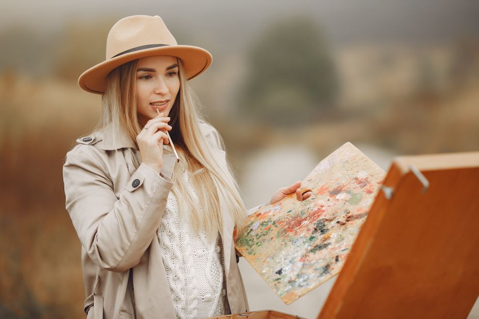 Inspirasi Warna Outfit Wanita Musim Ini Inspirasi Warna Outfit Wanita Musim Ini