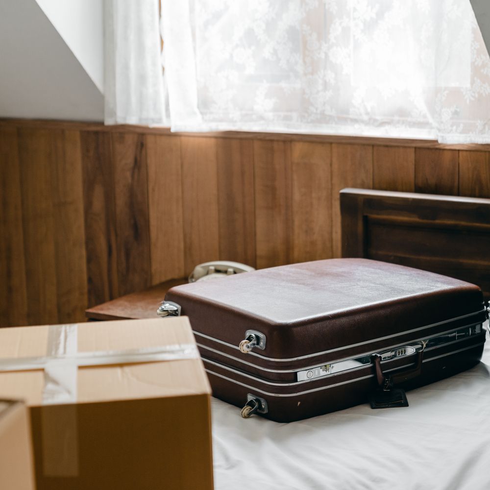 Claverdon — professional packers wrapping and boxing belongings