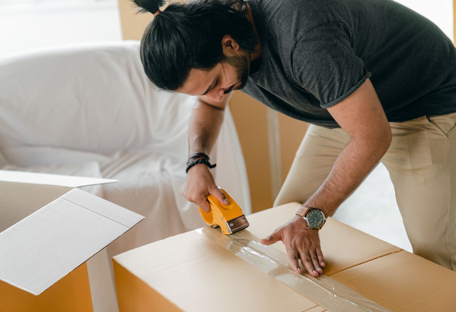 Chipstead — professional packers wrapping and boxing belongings
