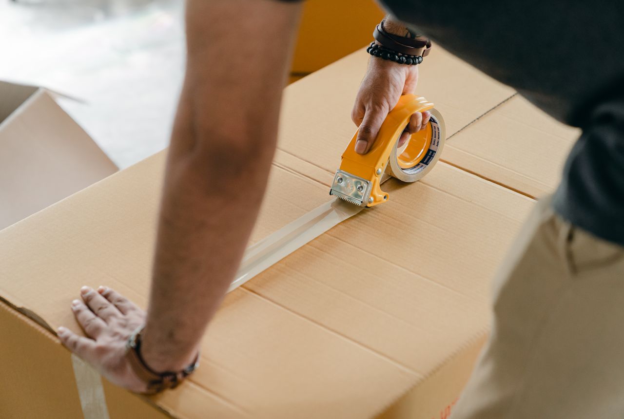 House removals Crystal Palace — removals work in progress