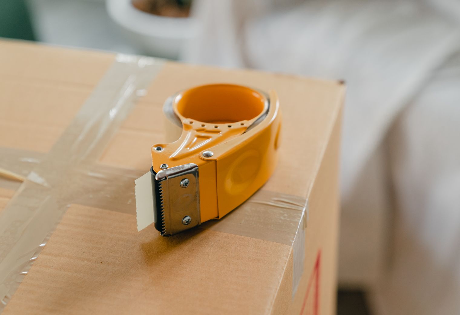 Shawbury — professional packers wrapping and boxing belongings