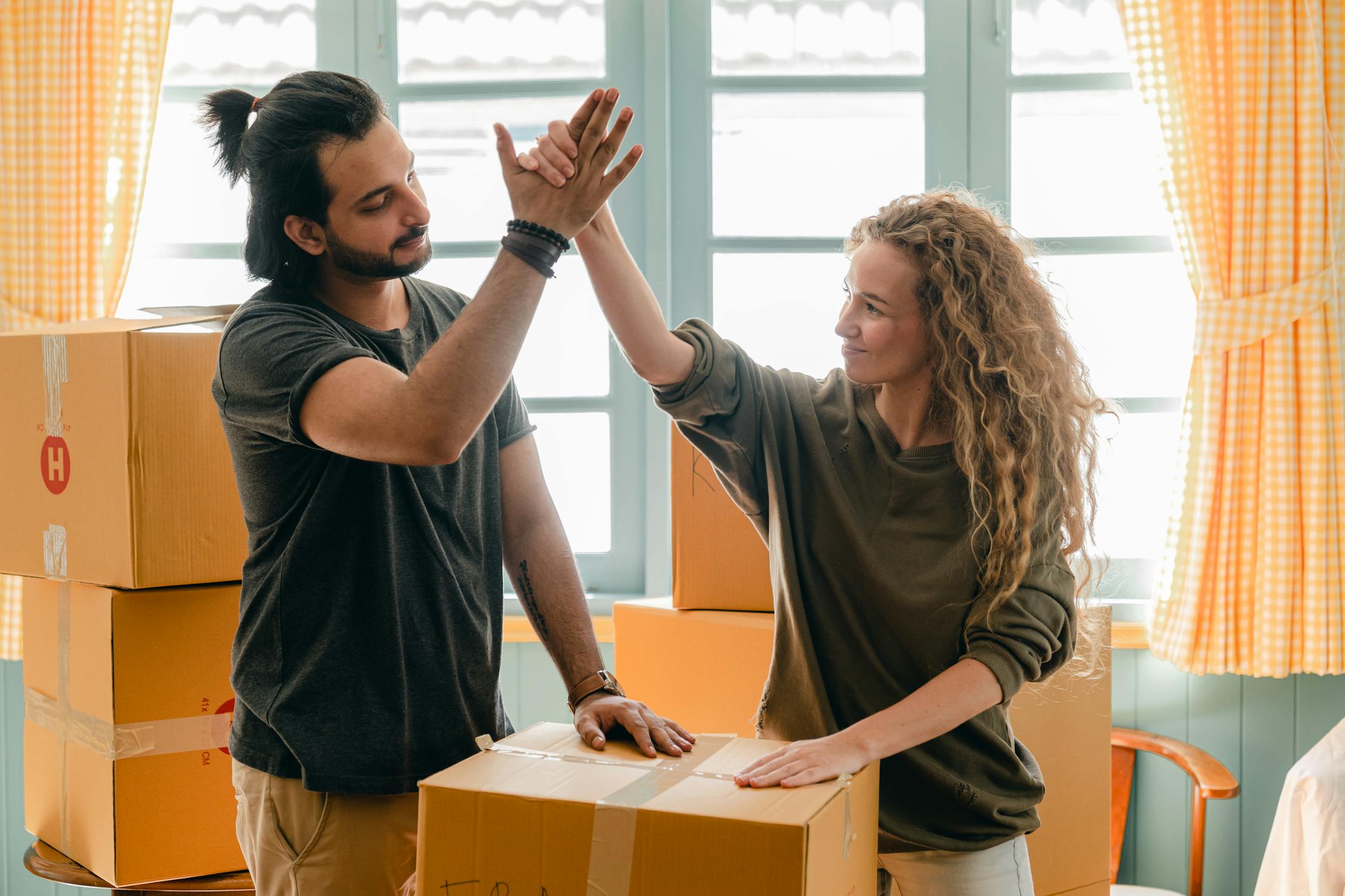 couple moving out of chicago