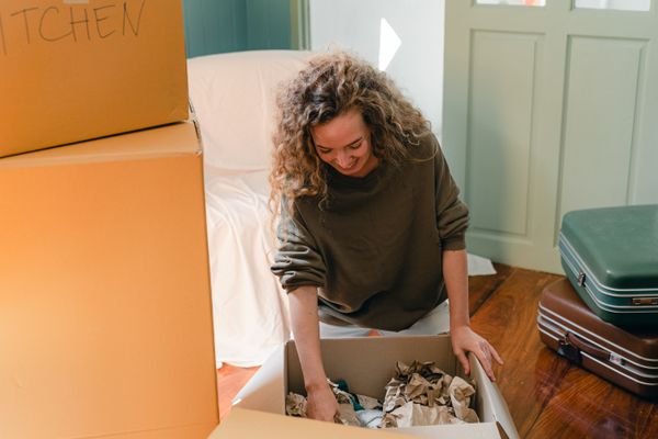 Unpacking Service Oman