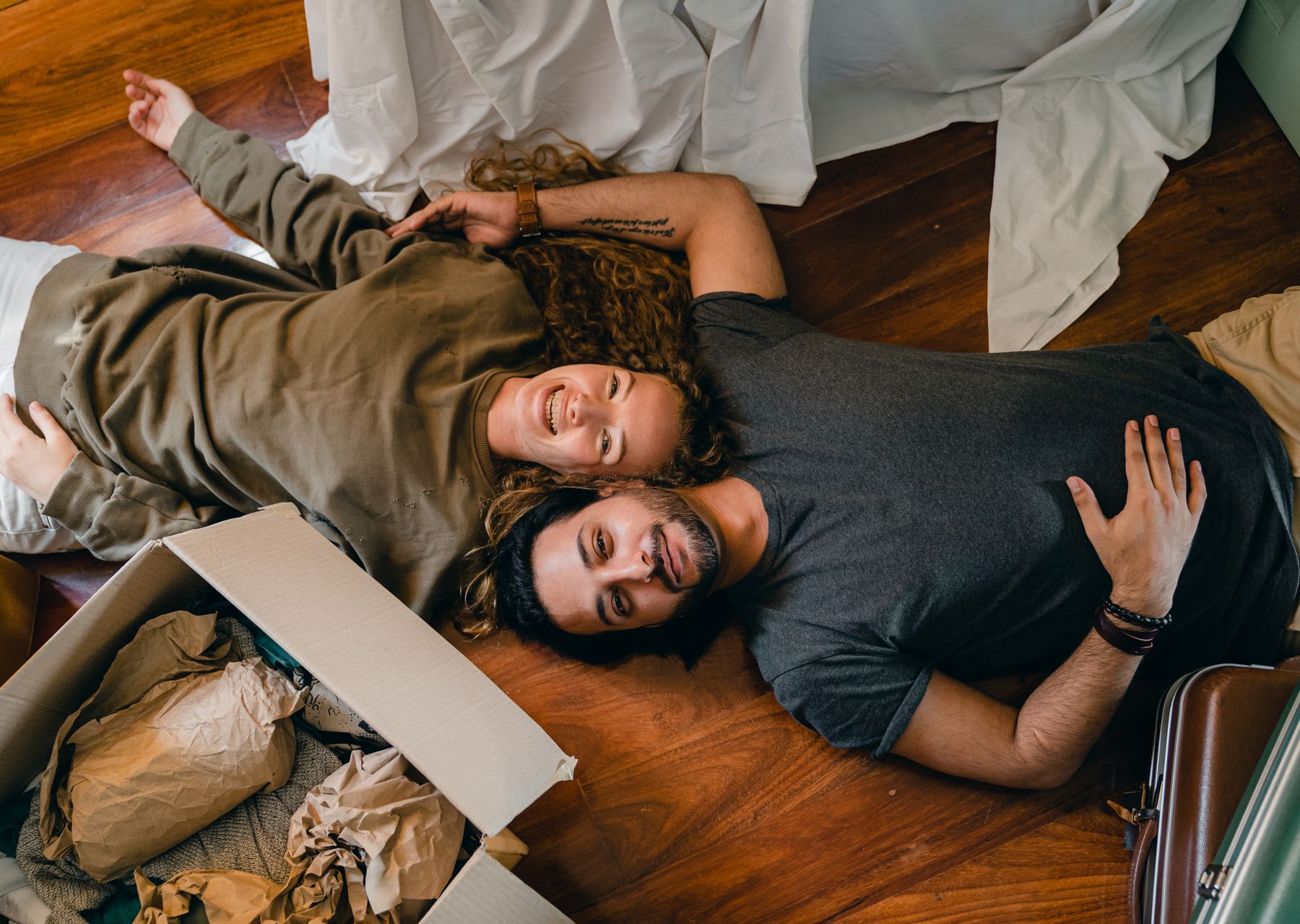 House clearance in Wrangle — crew wrapping and loading on moving day