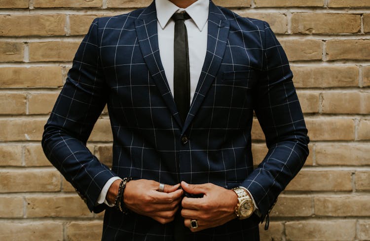 Crop Man In Elegant Suit With Tie And Accessories