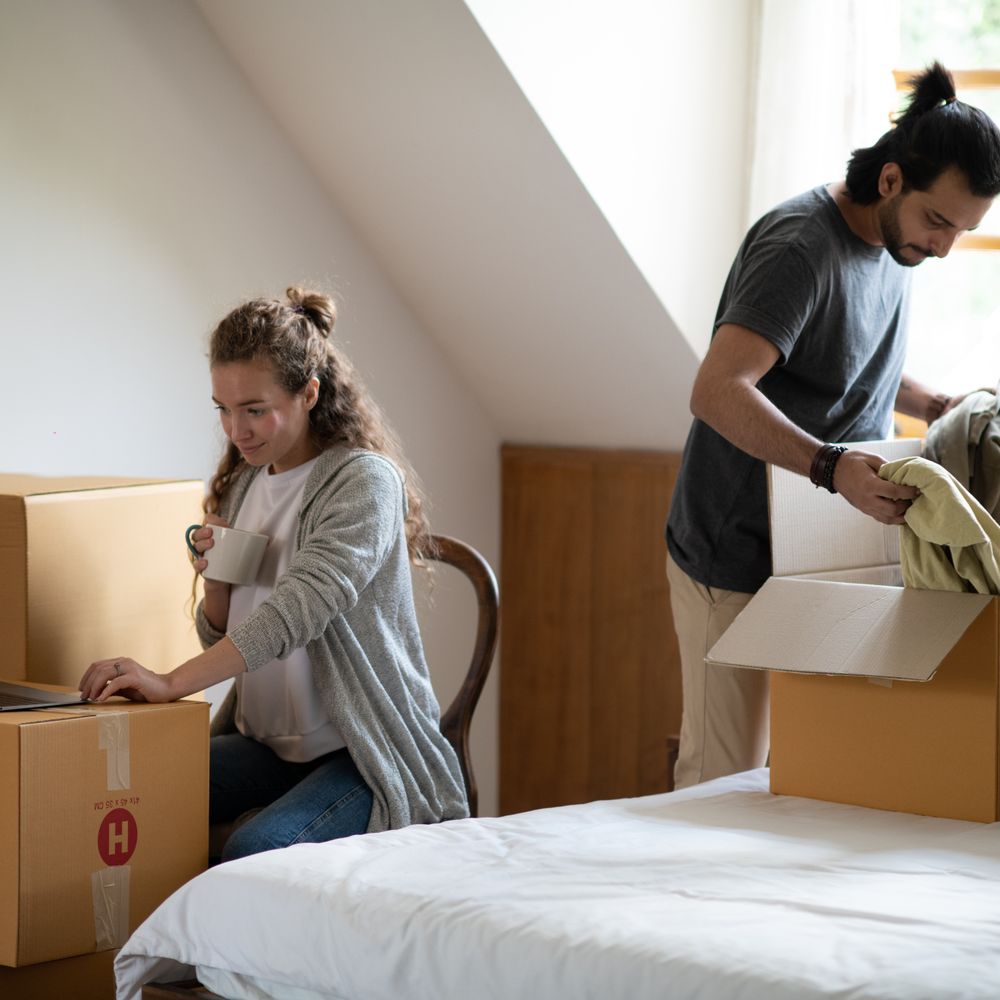 Ipstones — professional packers wrapping and boxing belongings