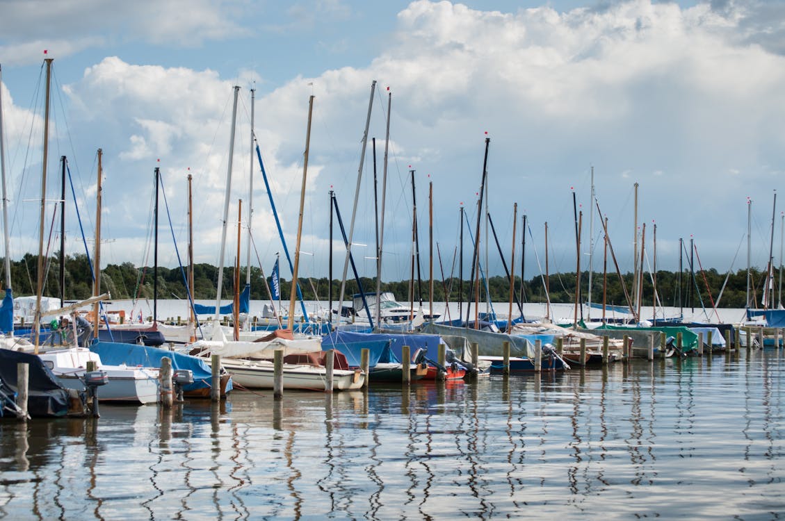 бесплатная Бесплатное стоковое фото с гавань, лодки, парусники Стоковое фото
