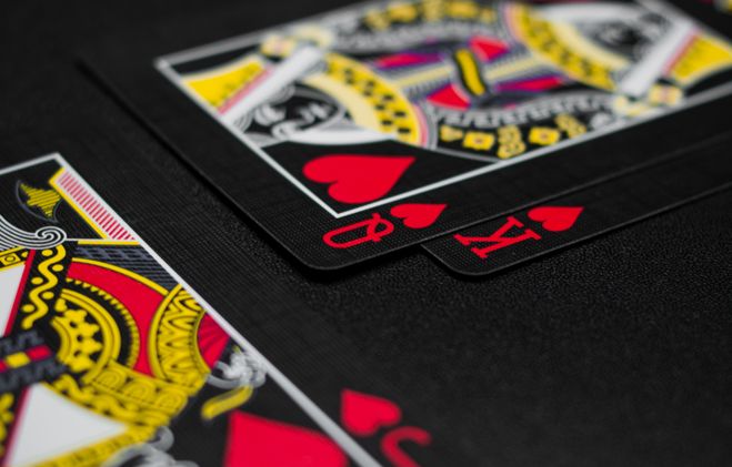 Online Casino: Spielautomaten und Live-Spiele im Überblick