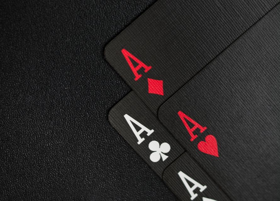 Online Casino: Spielautomaten und Live-Spiele im Überblick