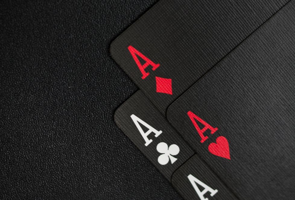 Online Casino: Spielautomaten und Live-Spiele im Überblick